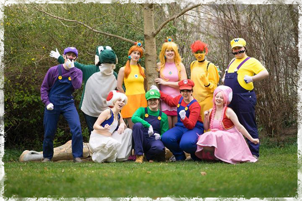 der Cast von Super Mario High School